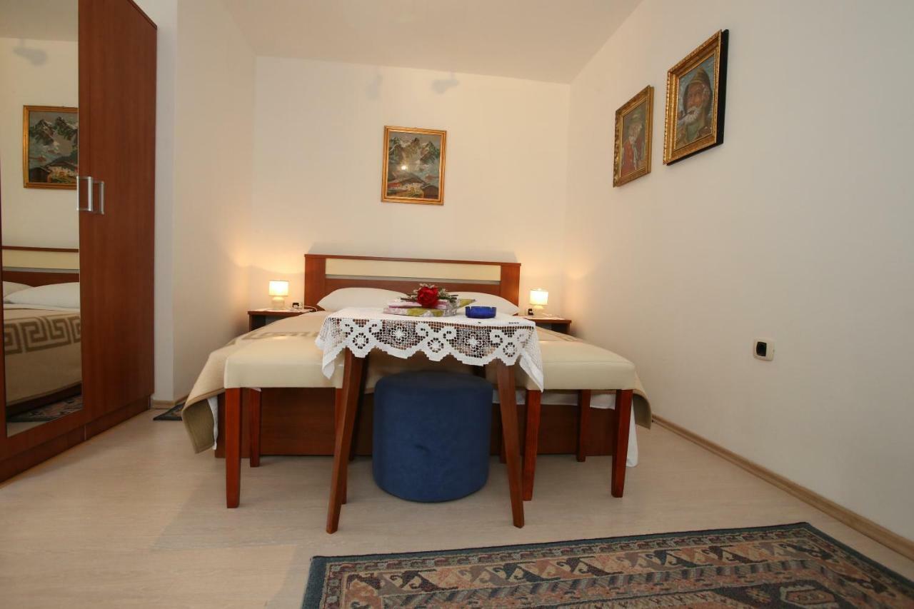 Rooms & Apartment Albina Baska  Exterior photo