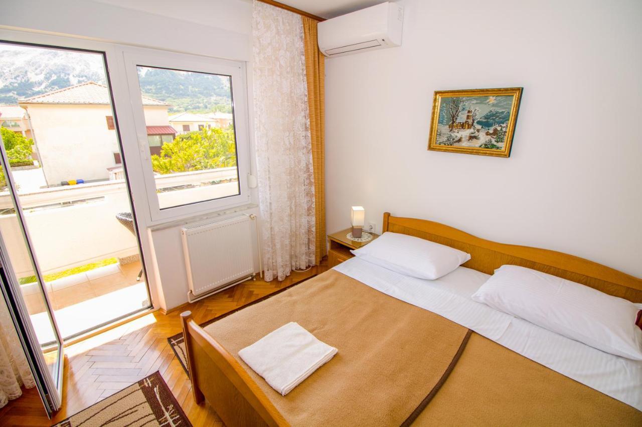 Rooms & Apartment Albina Baska  Exterior photo