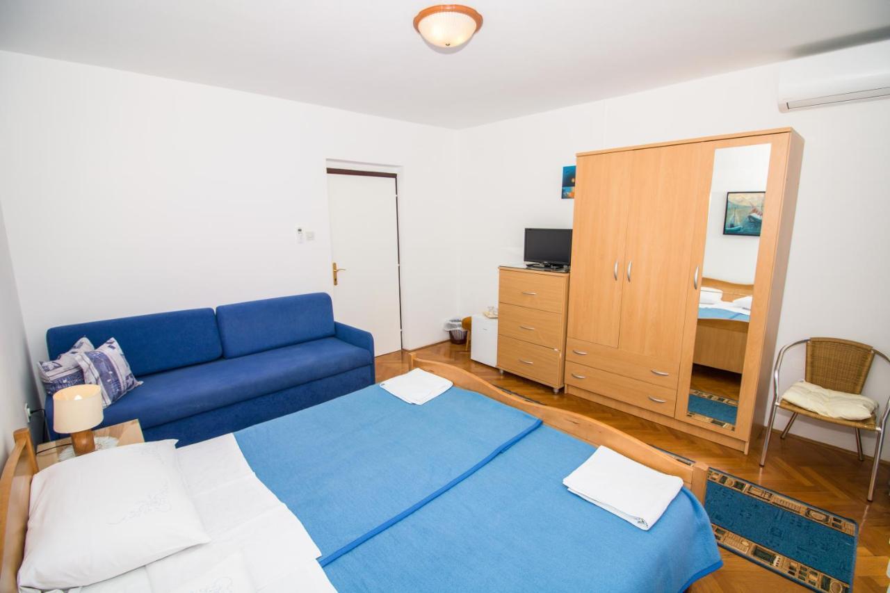 Rooms & Apartment Albina Baska  Exterior photo