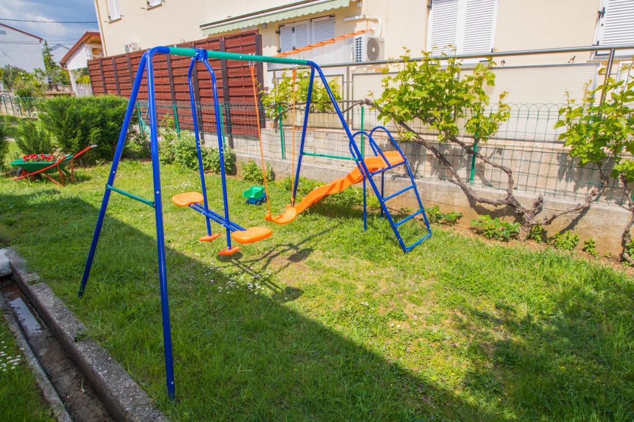 Rooms & Apartment Albina Baska  Exterior photo